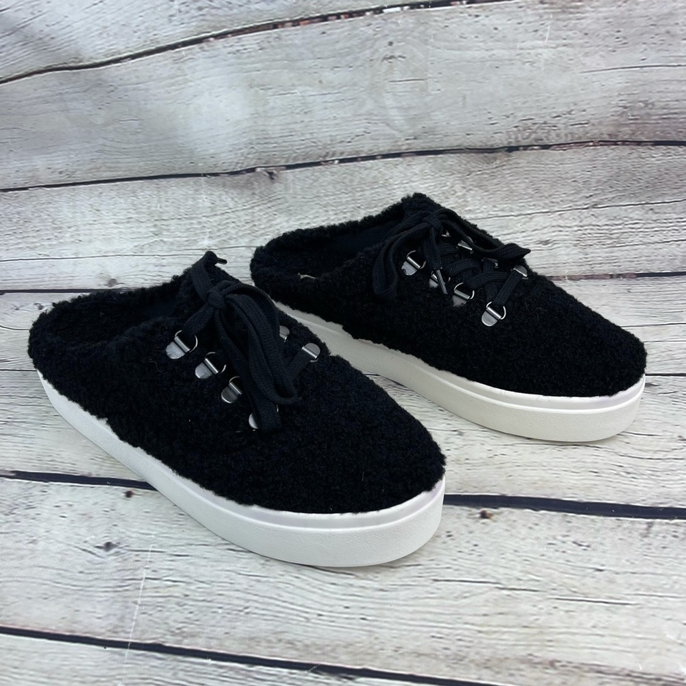 NWOB Lucky Brand Tolini Womens Black Sherling Slip On Sneaker Mule Winter Shoe